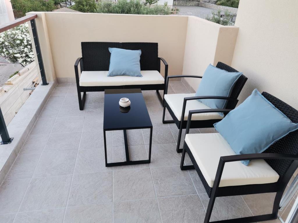 Apartment Dragana, Jezera, Island Murter Экстерьер фото