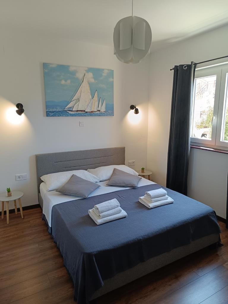 Apartment Dragana, Jezera, Island Murter Экстерьер фото