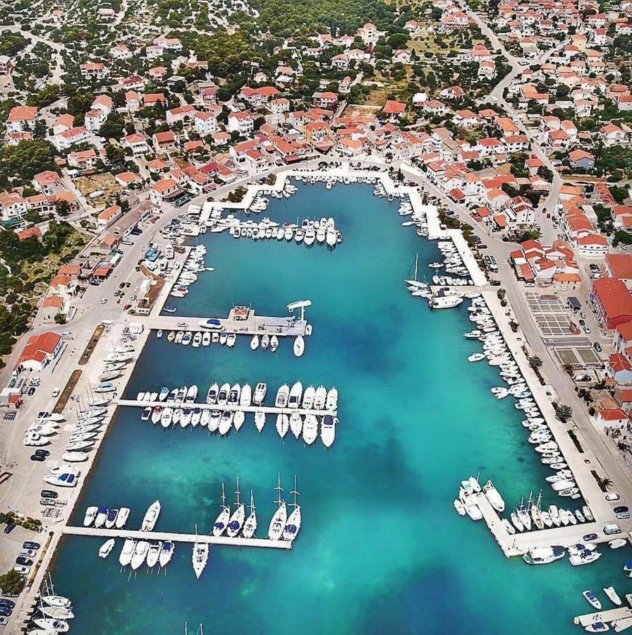 Apartment Dragana, Jezera, Island Murter Экстерьер фото